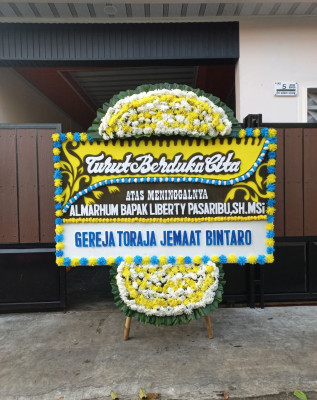 Papan Bunga Duka di Ciracas